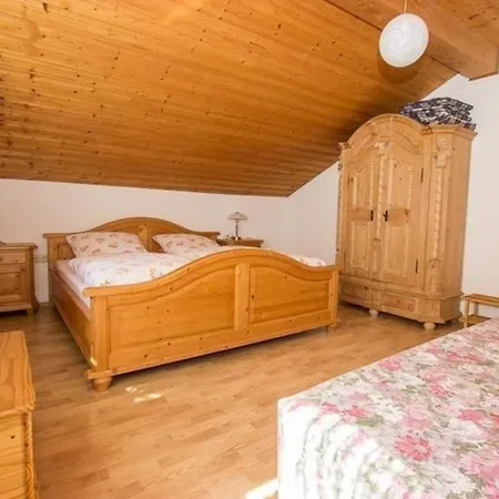 In Weissbach A D Alpenstrasse Apartment